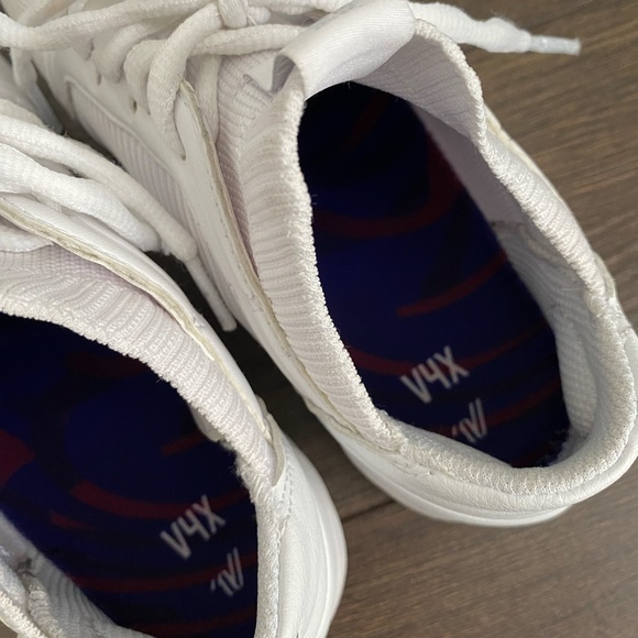 Varsity V4X Cheer Shoes Size 6 - Picture 4 of 6